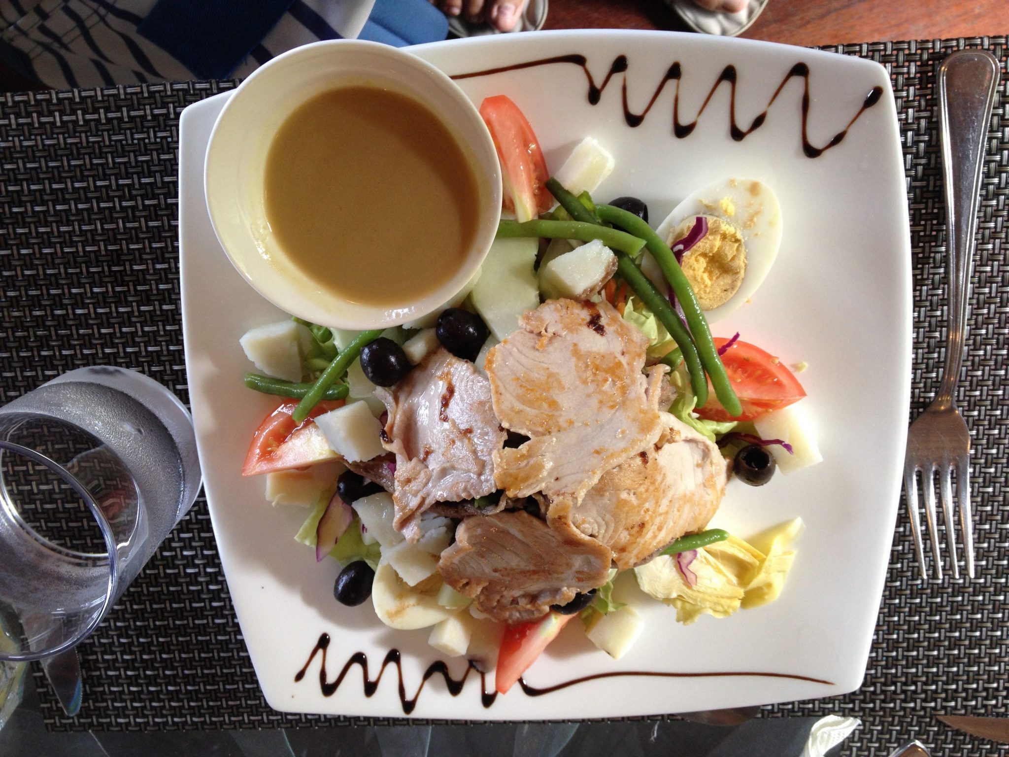 41. In Bora Bora, we enjoyed eating both traditional Polynesian foods as well as French dishes like this scrumptious salade Niçoise.